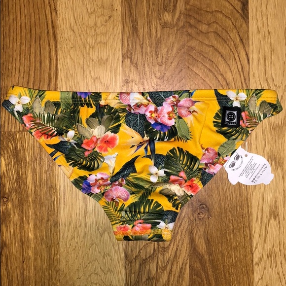 Jolyn Samoa Gold Bali Bottoms Small Medium NWT - Picture 2 of 4